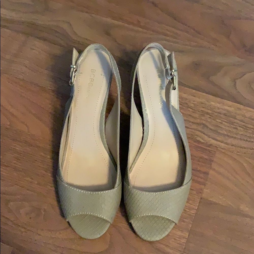Cream colored wedges